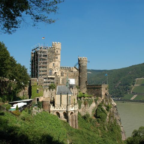 Burg Rheinstein bei Trechtingshausen am Mittelrhein